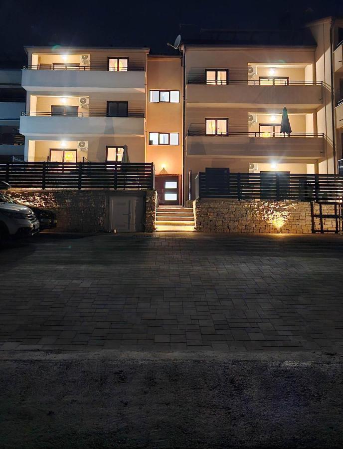 Apartment Bluemare B3 With Shared Pool Ližnjan Buitenkant foto